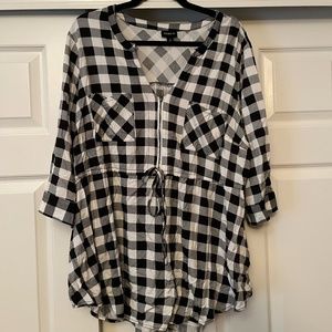 TORRID | Women's Tunic Top Black & White Plaid Long Sleeve V-neck